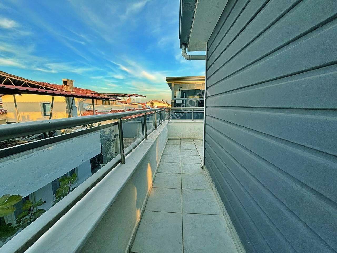 Uytundan Burhaniye İskele'de Denize 100 Metre 3+1 Dubleks Daire - Görsel 15