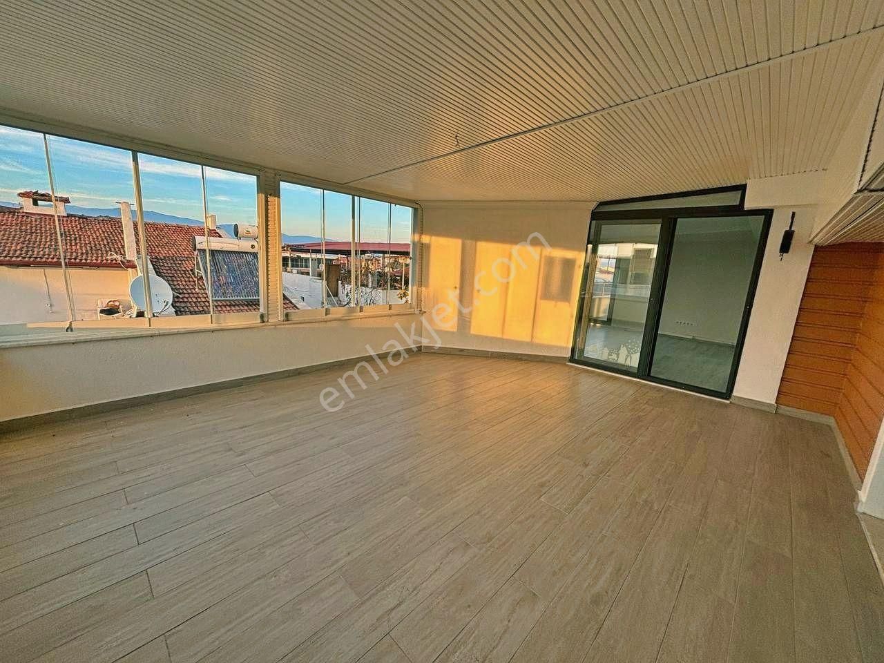 Uytundan Burhaniye İskele'de Denize 100 Metre 3+1 Dubleks Daire - Görsel 17