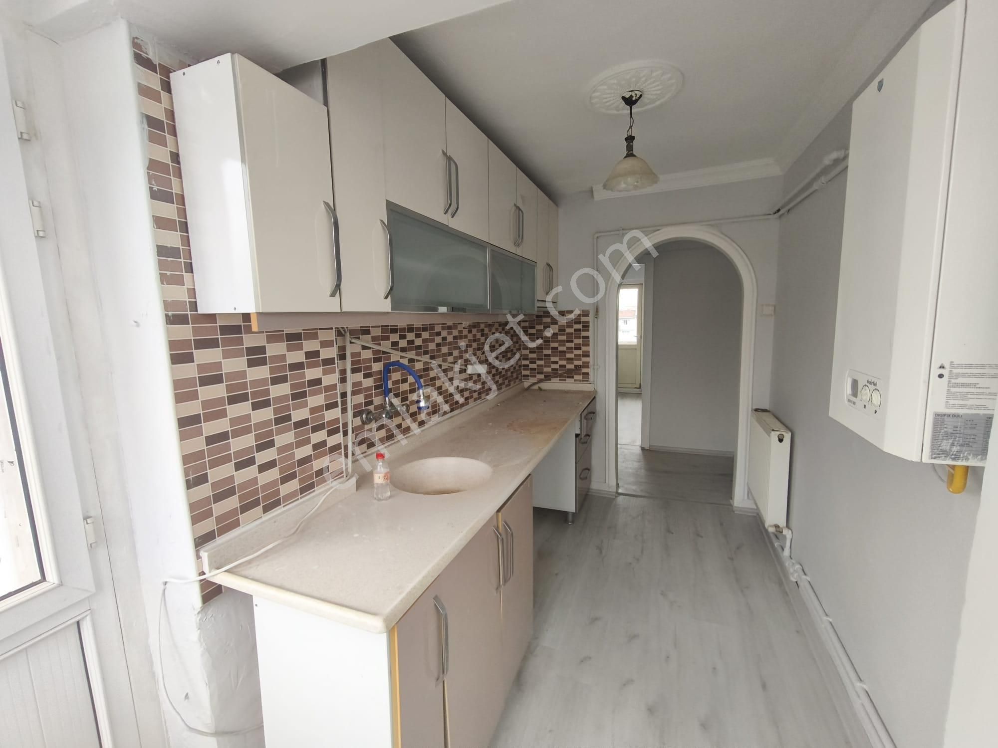 Sincan Fatih Mahallesinde 2+1 Satılık Daire - Görsel 6