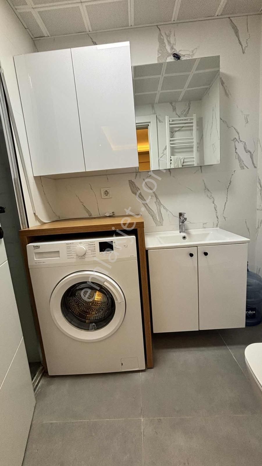 Ege Üniversitesi Forum Kolejler Civarında Eşyalı Kiralık 1+1 - Görsel 24