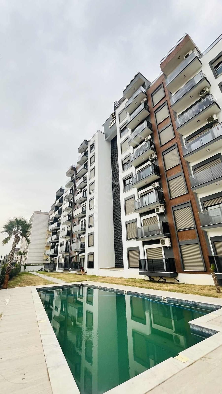 Ege Üniversitesi Forum Kolejler Civarında Eşyalı Kiralık 1+1 - Görsel 29