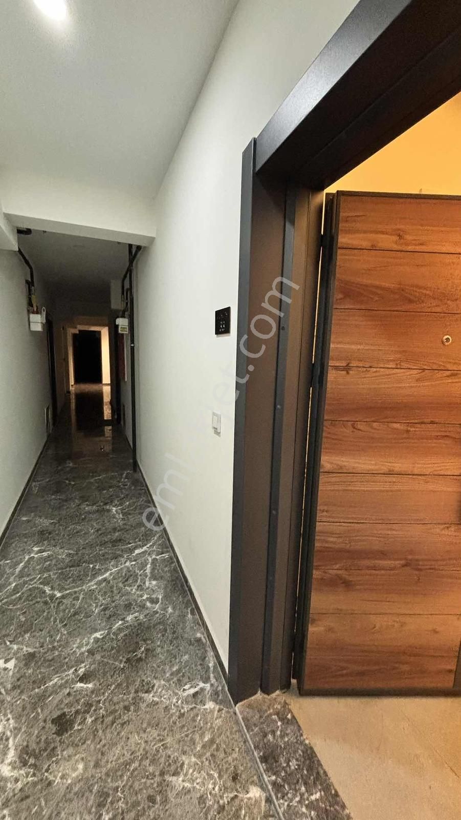 Ege Üniversitesi Forum Kolejler Civarında Eşyalı Kiralık 1+1 - Görsel 32