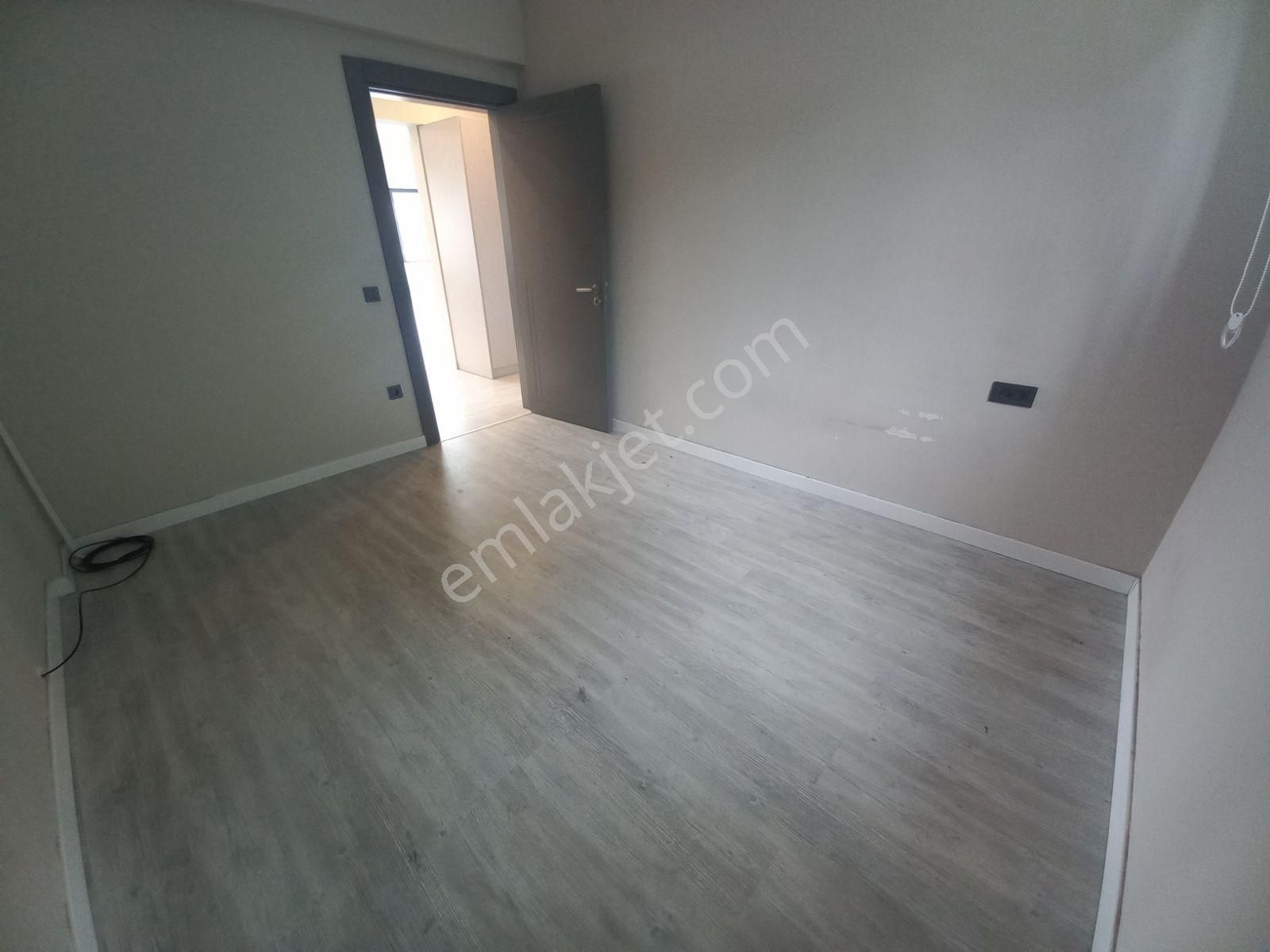 Ortakent Tam Merkezde Net 95 M2 2+1 Üst Kat Bahçeli Daire - Görsel 29