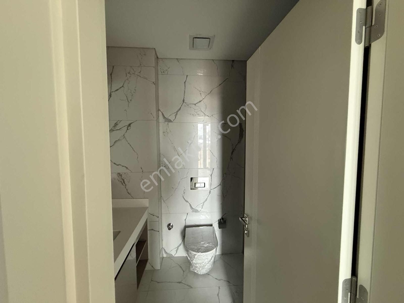 Emlak Konut Çınarköy / 2+1 Kapalı Mutfak / En Üst Kat / Kiralık - Görsel 4