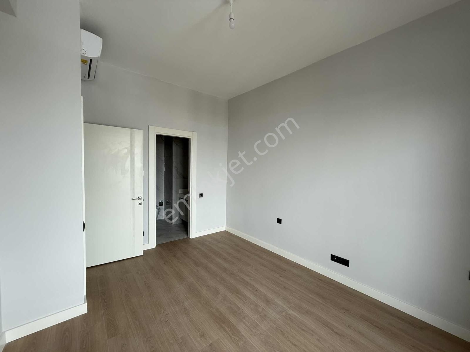 Emlak Konut Çınarköy / 2+1 Kapalı Mutfak / En Üst Kat / Kiralık - Görsel 21