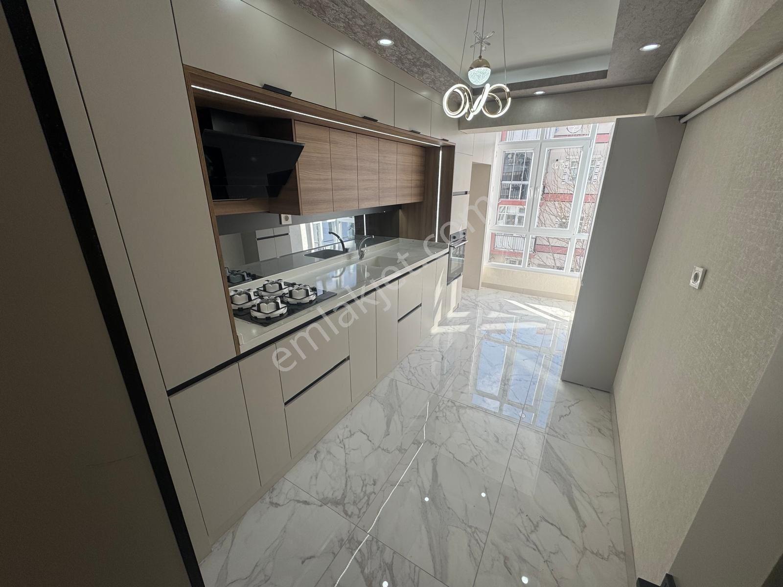 Pınarbaşı Mah'de Kapalı Garajlı Lüks Yapılı Masrafsız 3+1 Daire! - Görsel 2