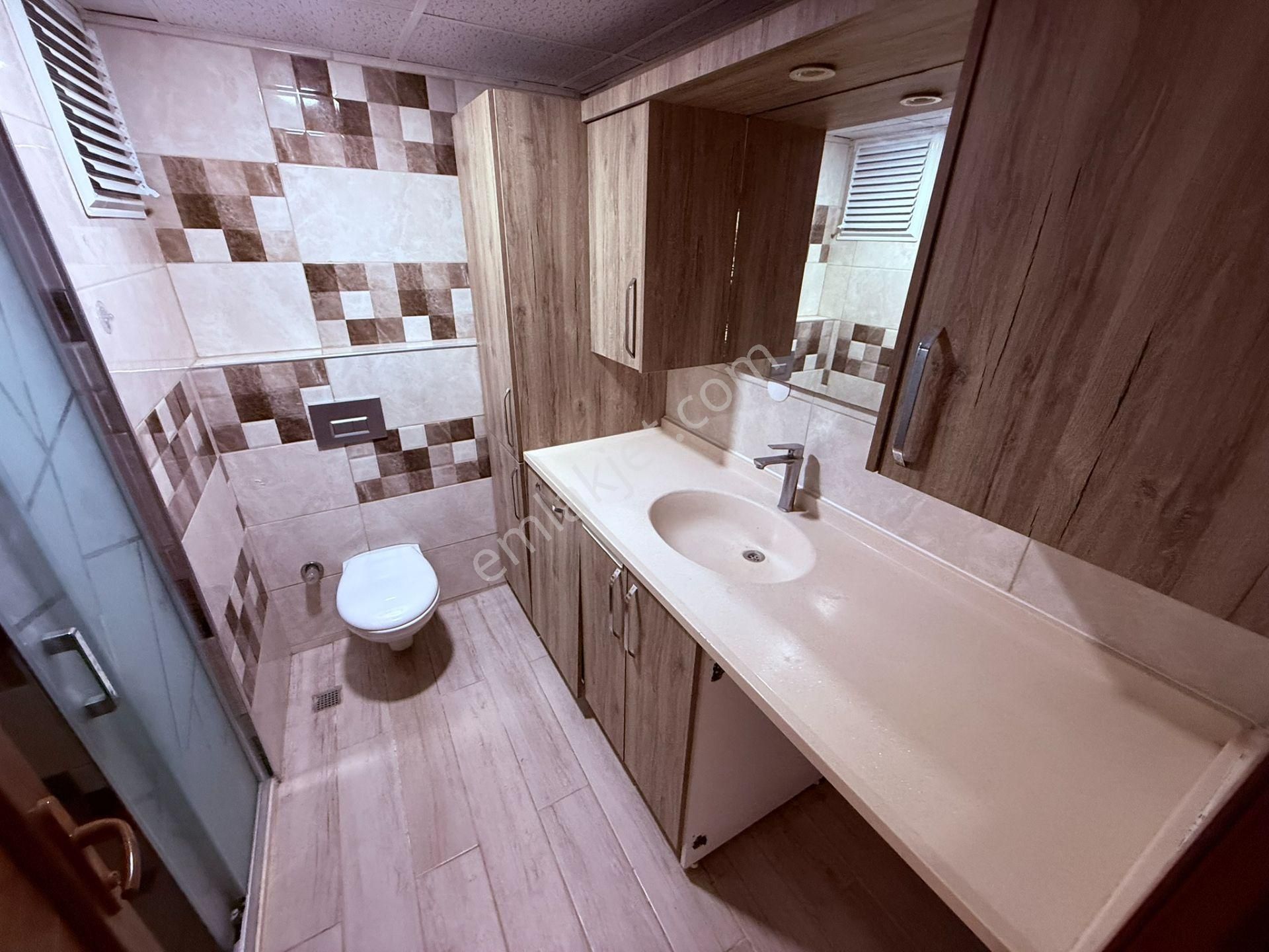 Kuşadasında Satılık 3+1 Yüksek Giriş Bakımlı Daire - Görsel 12