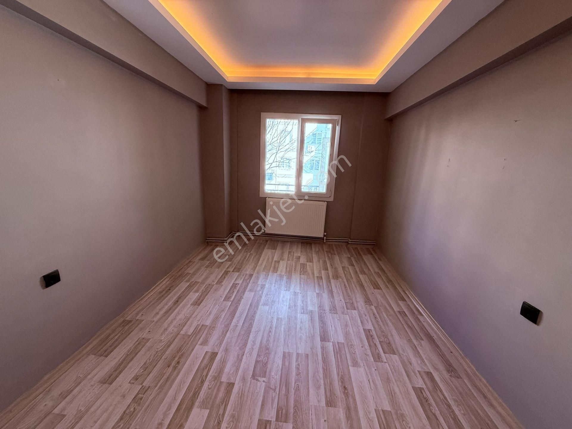 Kuşadasında Satılık 3+1 Yüksek Giriş Bakımlı Daire - Görsel 11