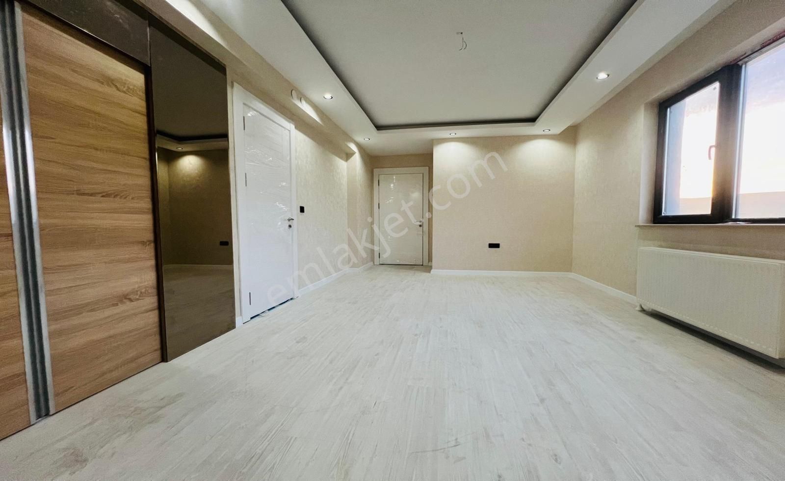 Çok Acil'den Site İçerisi'nde Yüksek Katta 4+1 Full Yapılı ! - Görsel 19