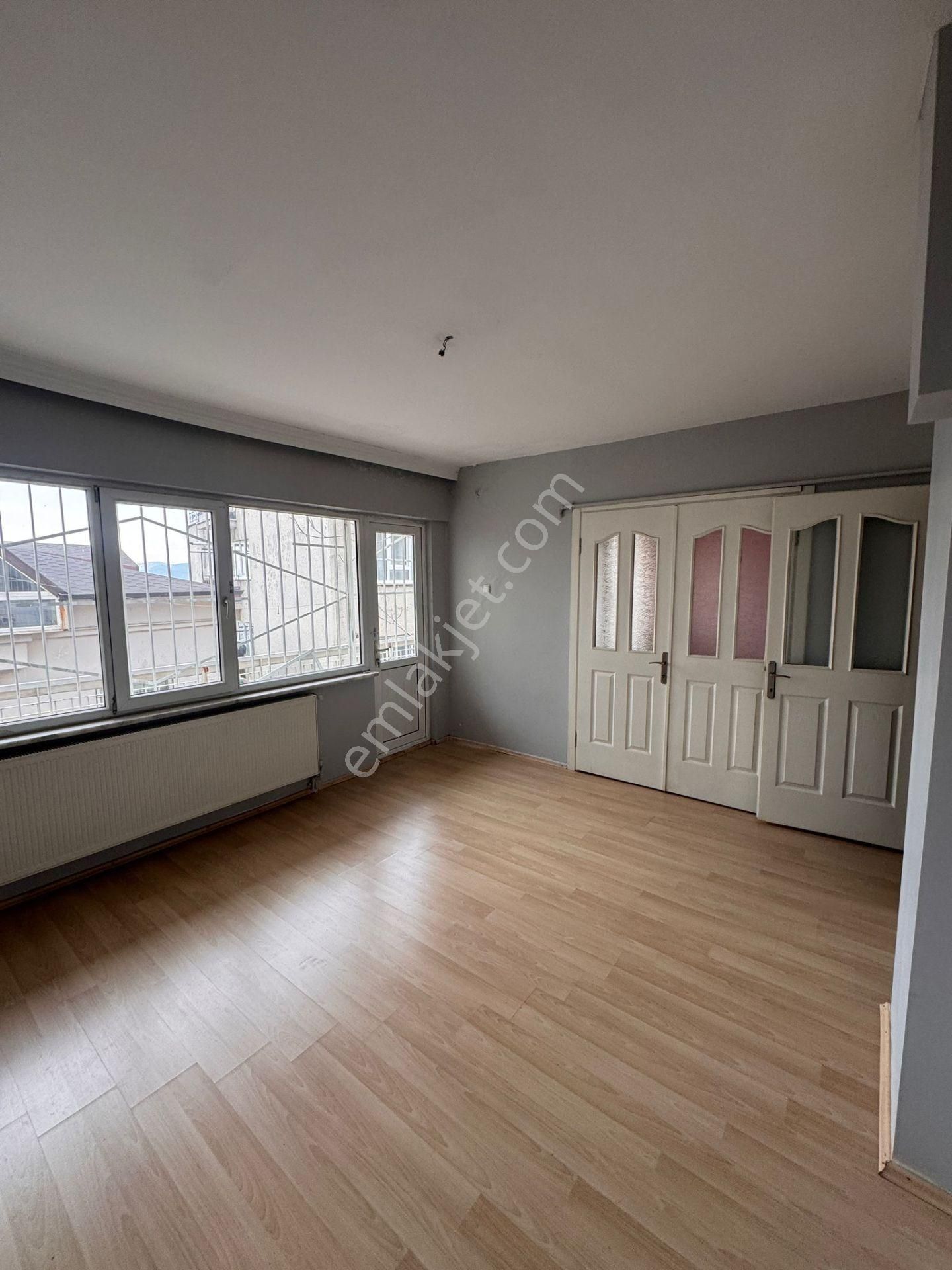 Çekirge Meydanına Yakın Giriş Kat 4+1 Kiralık Daire - Görsel 11