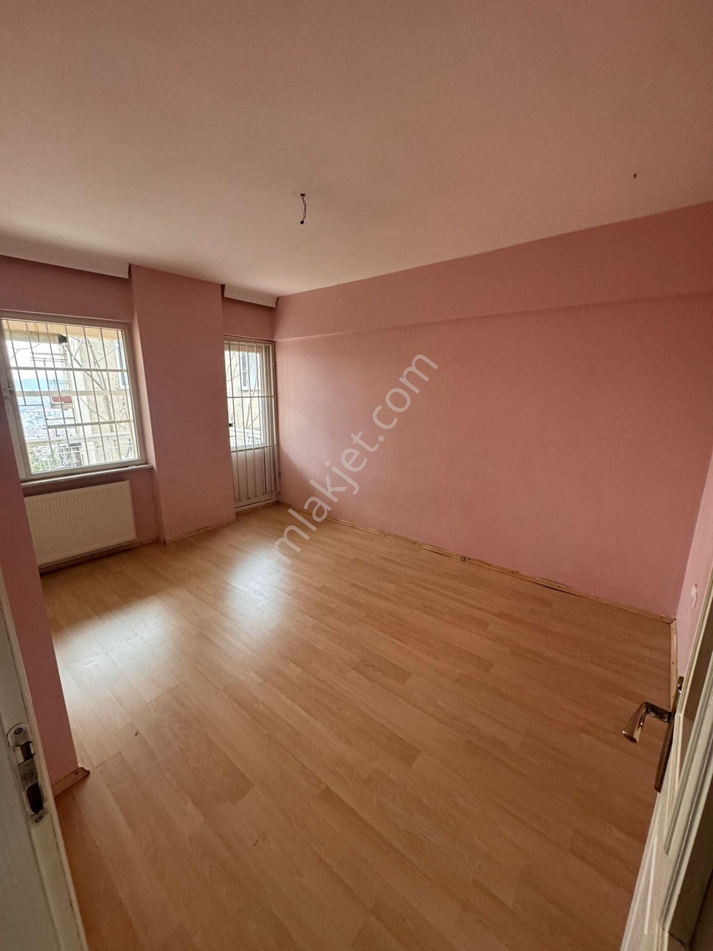 Çekirge Meydanına Yakın Giriş Kat 4+1 Kiralık Daire - Görsel 16