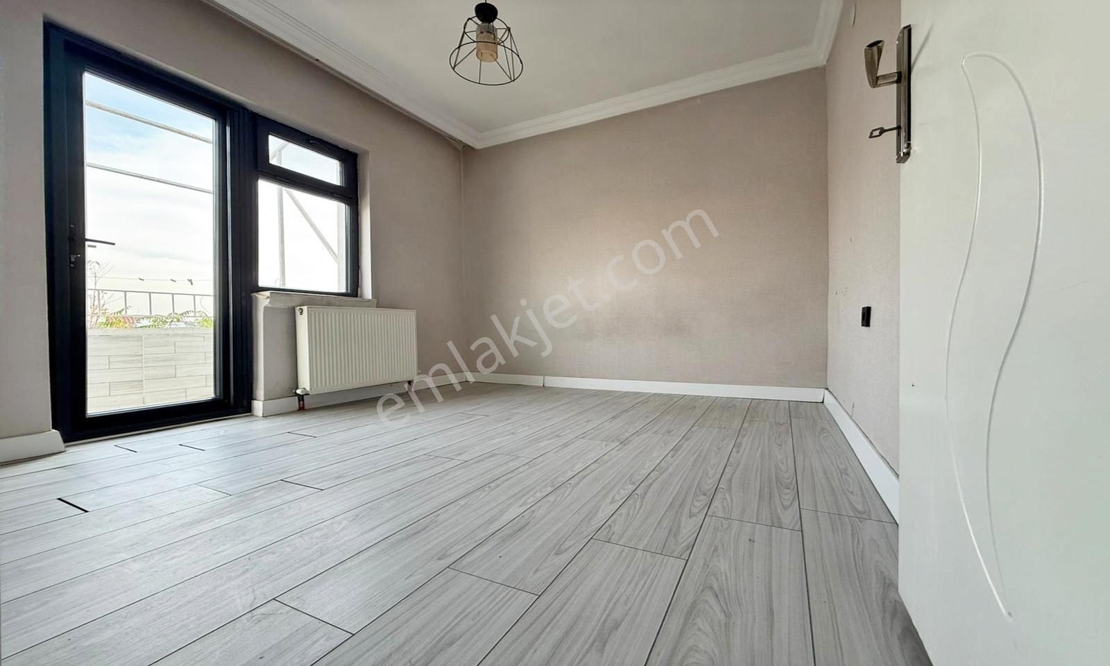 Çok Acil'den Full Yapılı Merkezi Konumda 4,5+1 Müstakil Daire ! - Görsel 27