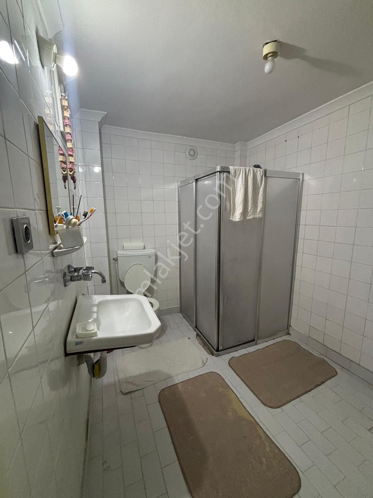 Soli'de Deniz'e Sıfır Eşyalı Kiralık Daire . - Görsel 27