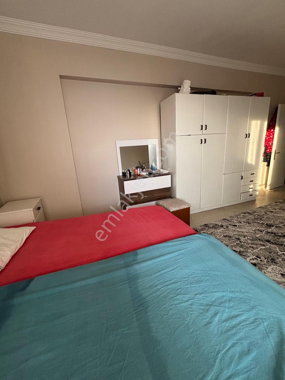 Soli'de Deniz'e Sıfır Eşyalı Kiralık Daire . - Görsel 17