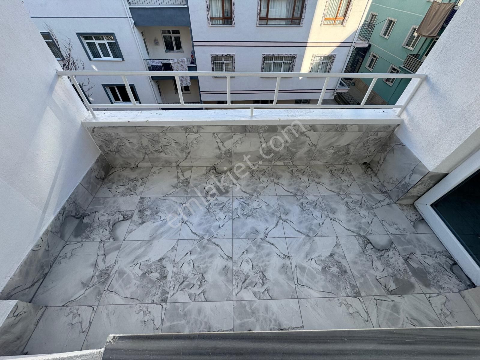 Plevne Mah'de Cadde Üzerinde Ebeveyn Banyolu Sıfır Yapılı Daire! - Görsel 27