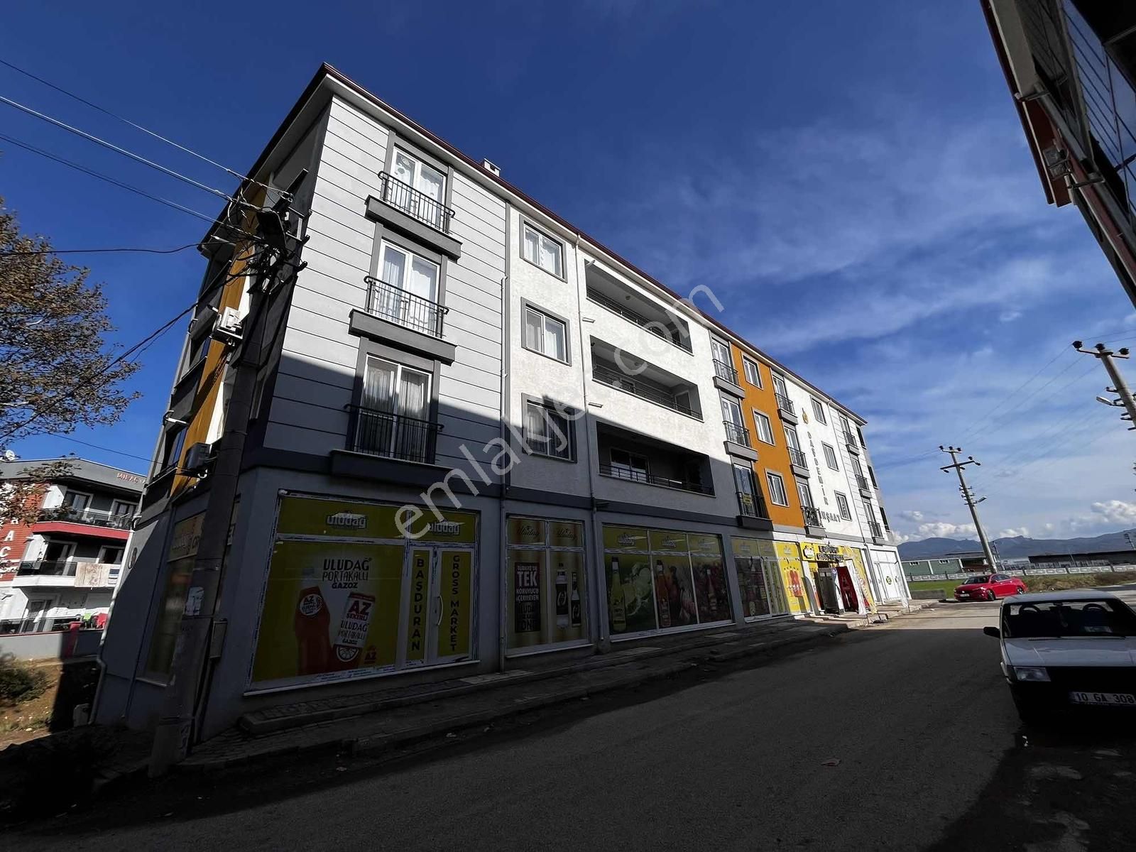 Harika Konumda 2+1 Kapalı Mutfak Kiralık Daire