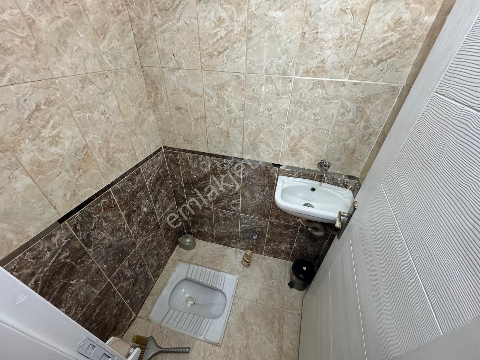 Plevne Mah'de Ara Katta Balkonlu Satılık 3+1 Yüksek Giriş Daire! - Görsel 34