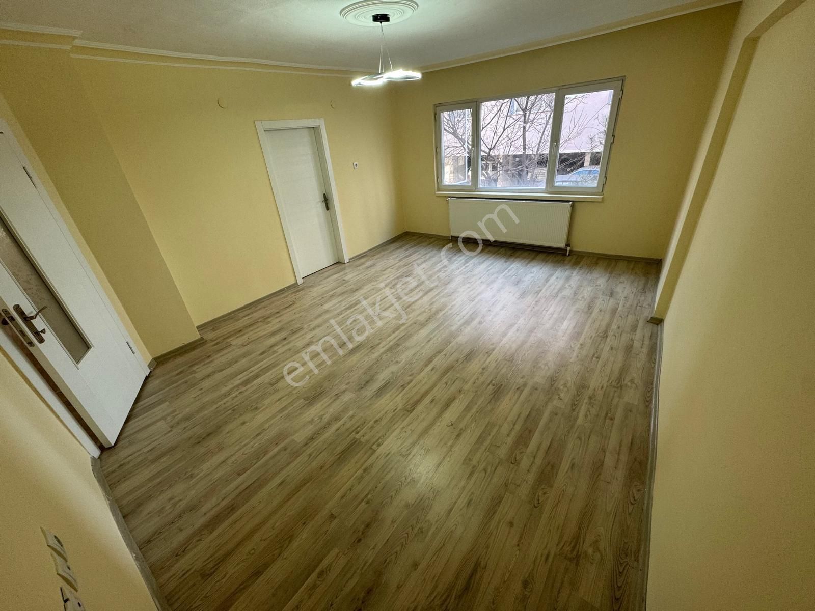 Plevne Mah'de Ara Katta Balkonlu Satılık 3+1 Yüksek Giriş Daire! - Görsel 17