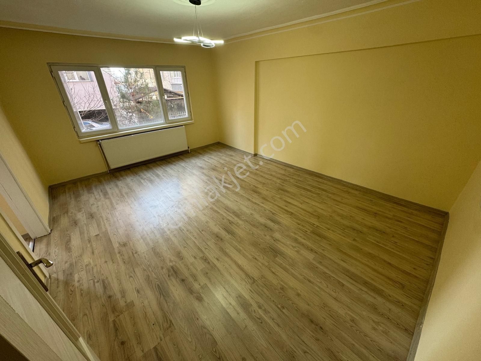 Plevne Mah'de Ara Katta Balkonlu Satılık 3+1 Yüksek Giriş Daire! - Görsel 13