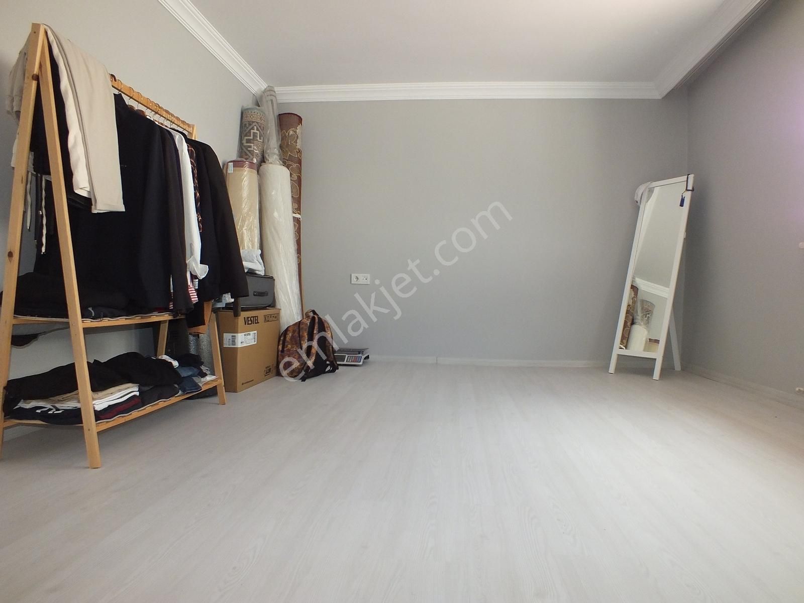 Esenler Mah. Metroya Yürüme Mesafesinde 2+1 Kiralıkçatı Katı - Görsel 14