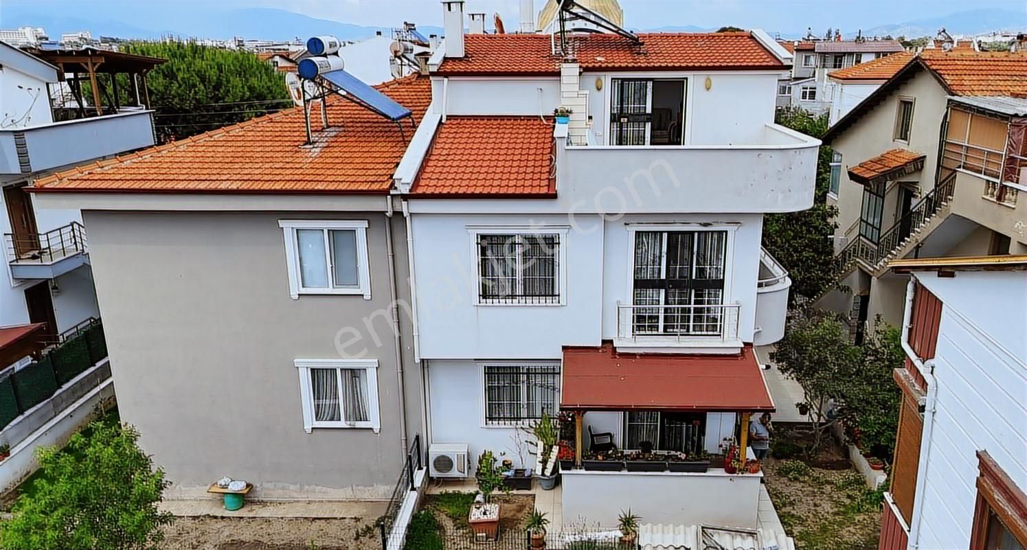 Başak Emlaktan Satılık 4+1 Triplex Doğalgazlı Bahçeli Villa - Görsel 2