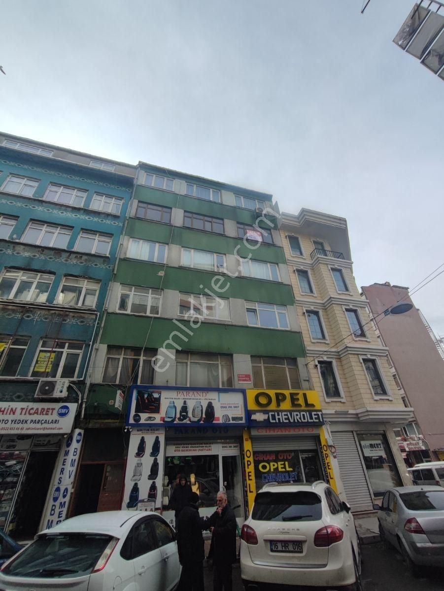 Fatih Aksaray Satılık Full Yapılı 2+1 Daire