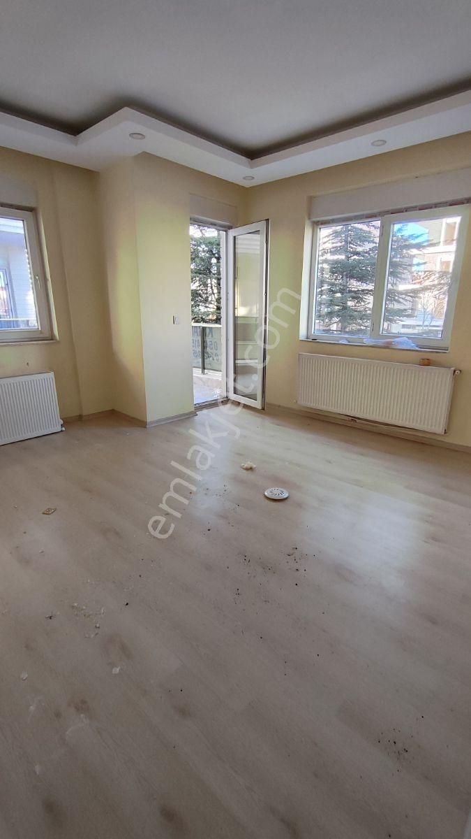 Korkuteli Yeni Mahallede Kiralık 2+1 Daire - Görsel 12