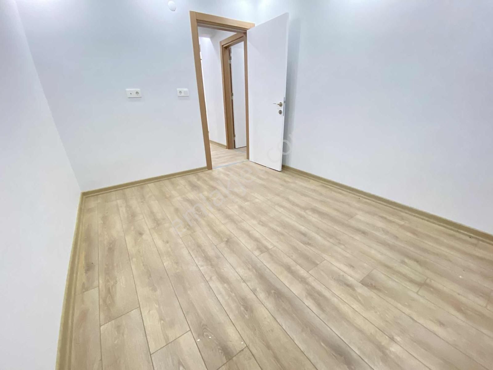 Tuğradan Tekirdağ Yolunda 3+1 145 M2 Satılık Lüx Daire - Görsel 12