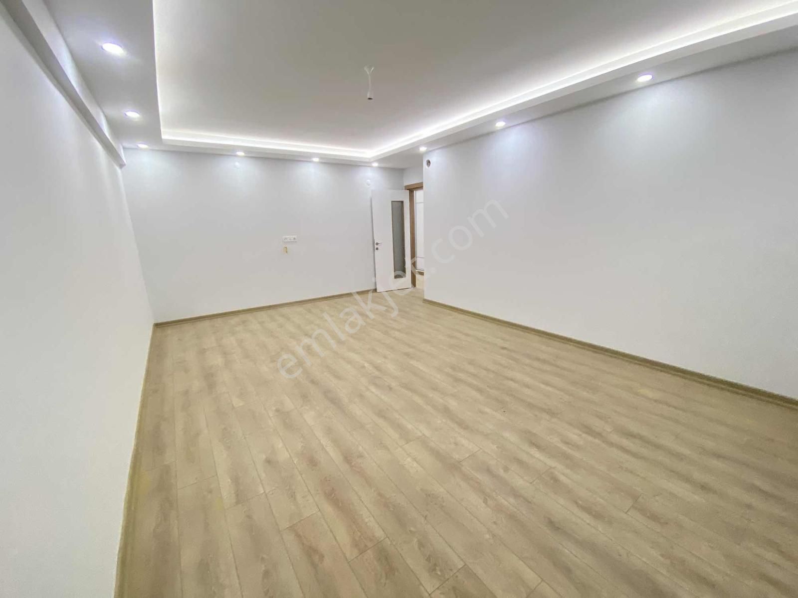 Tuğradan Tekirdağ Yolunda 3+1 145 M2 Satılık Lüx Daire - Görsel 4