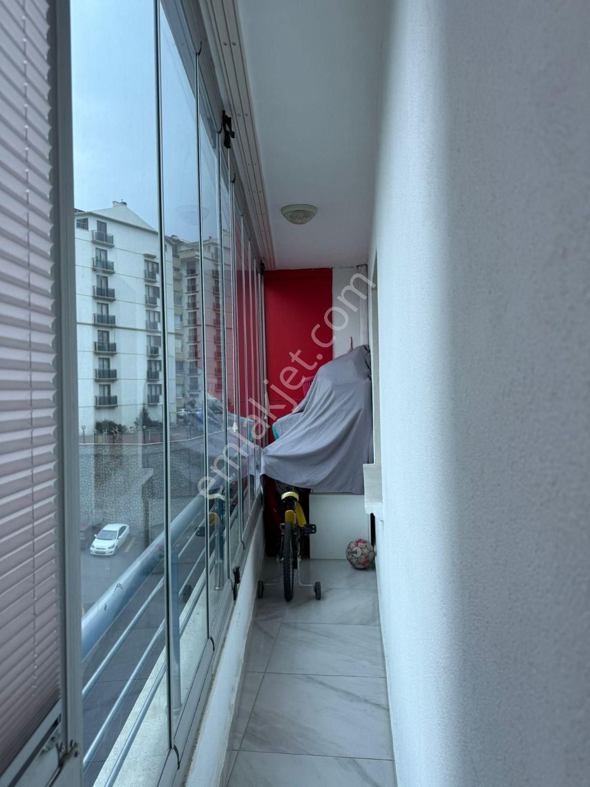 Özdemir Emlak,tan Muhteşem Manzaralı Teras Balkonlu Full+full Yapılı 3+1 Daire - Görsel 24