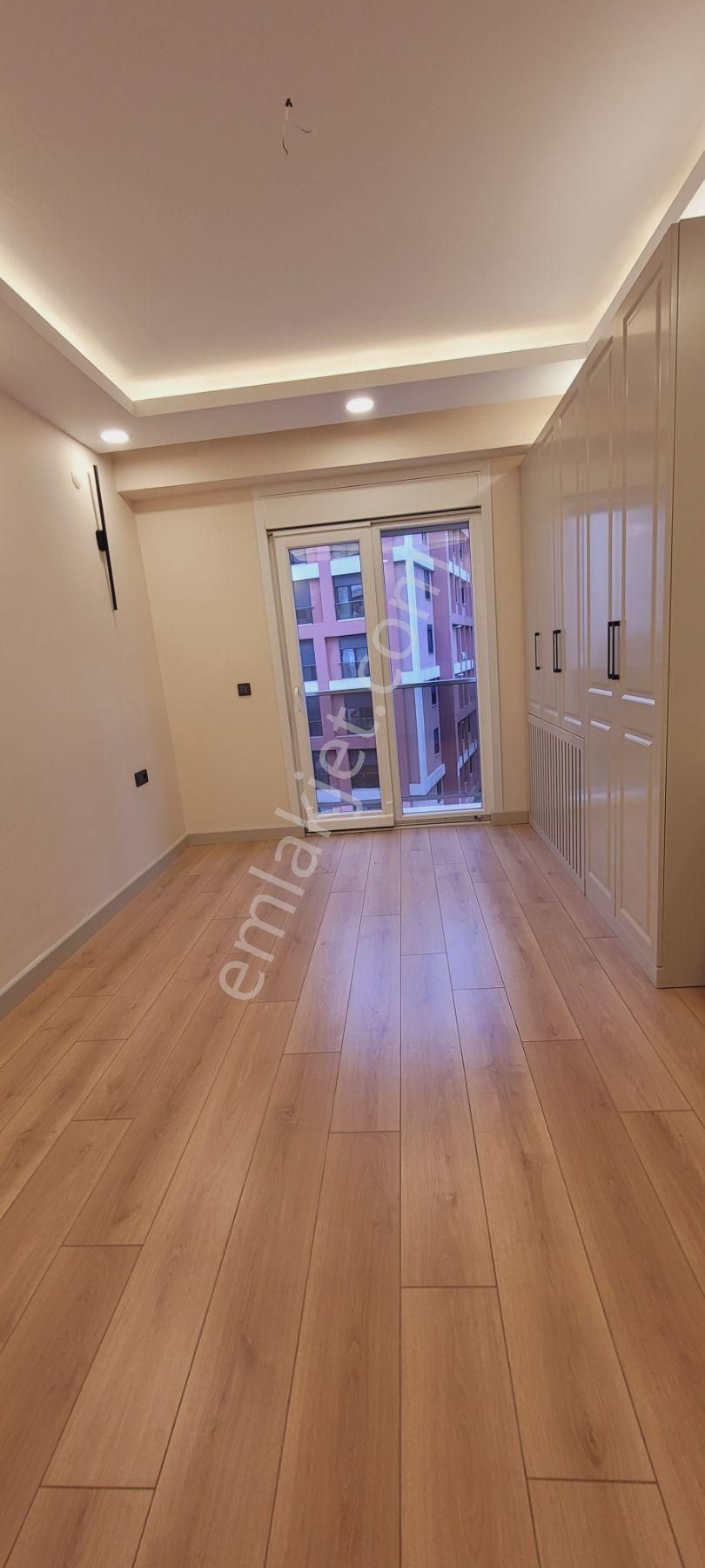 7/24 Güvenlikli Sitede Spor Salonlu Havuzlu 2+1 Net 85m2 - Görsel 14