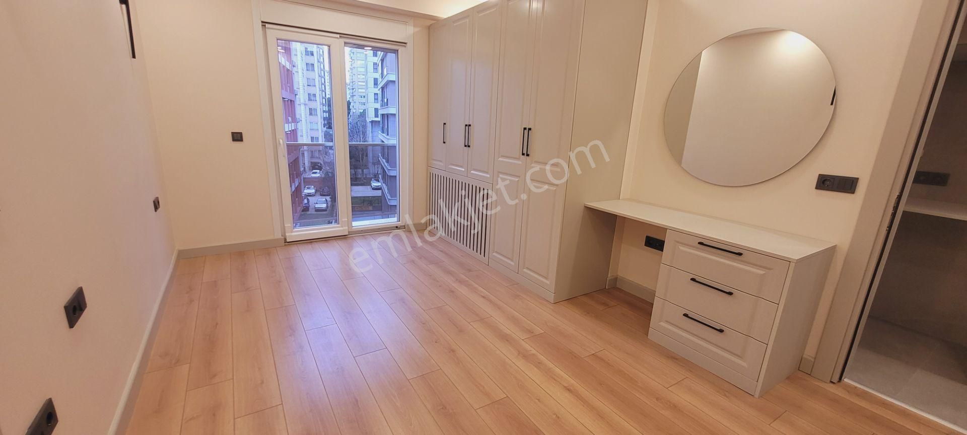 7/24 Güvenlikli Sitede Spor Salonlu Havuzlu 2+1 Net 85m2 - Görsel 15