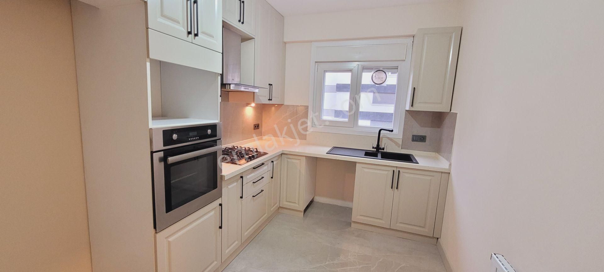 7/24 Güvenlikli Sitede Spor Salonlu Havuzlu 2+1 Net 85m2 - Görsel 4