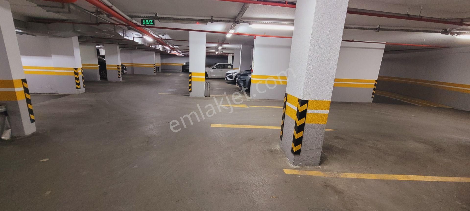 7/24 Güvenlikli Sitede Spor Salonlu Havuzlu 2+1 Net 85m2 - Görsel 23