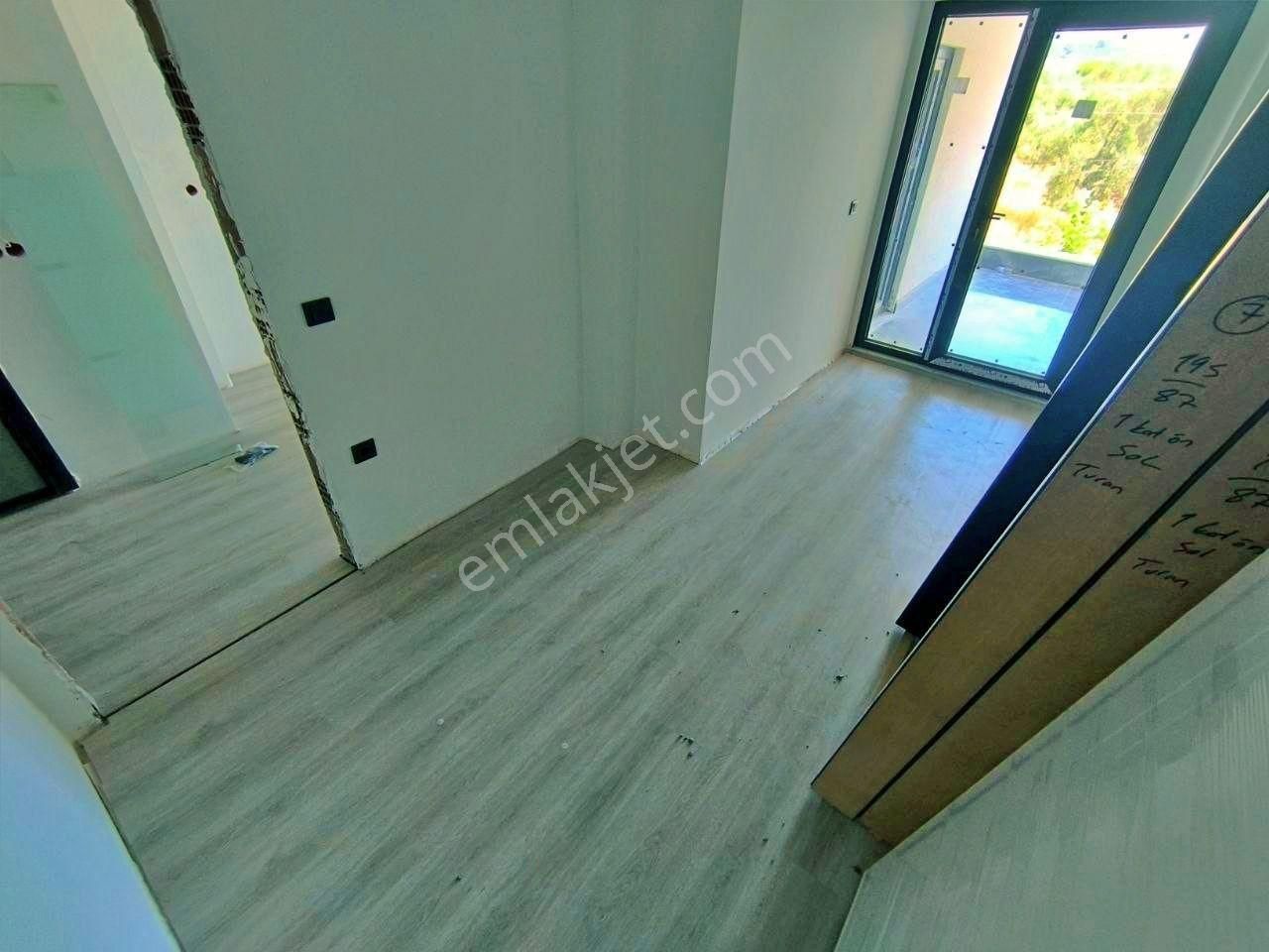 Uytundan Kadıköyde Yerden Isıtmalı Satılık 1+1 Lüx Daire - Görsel 16