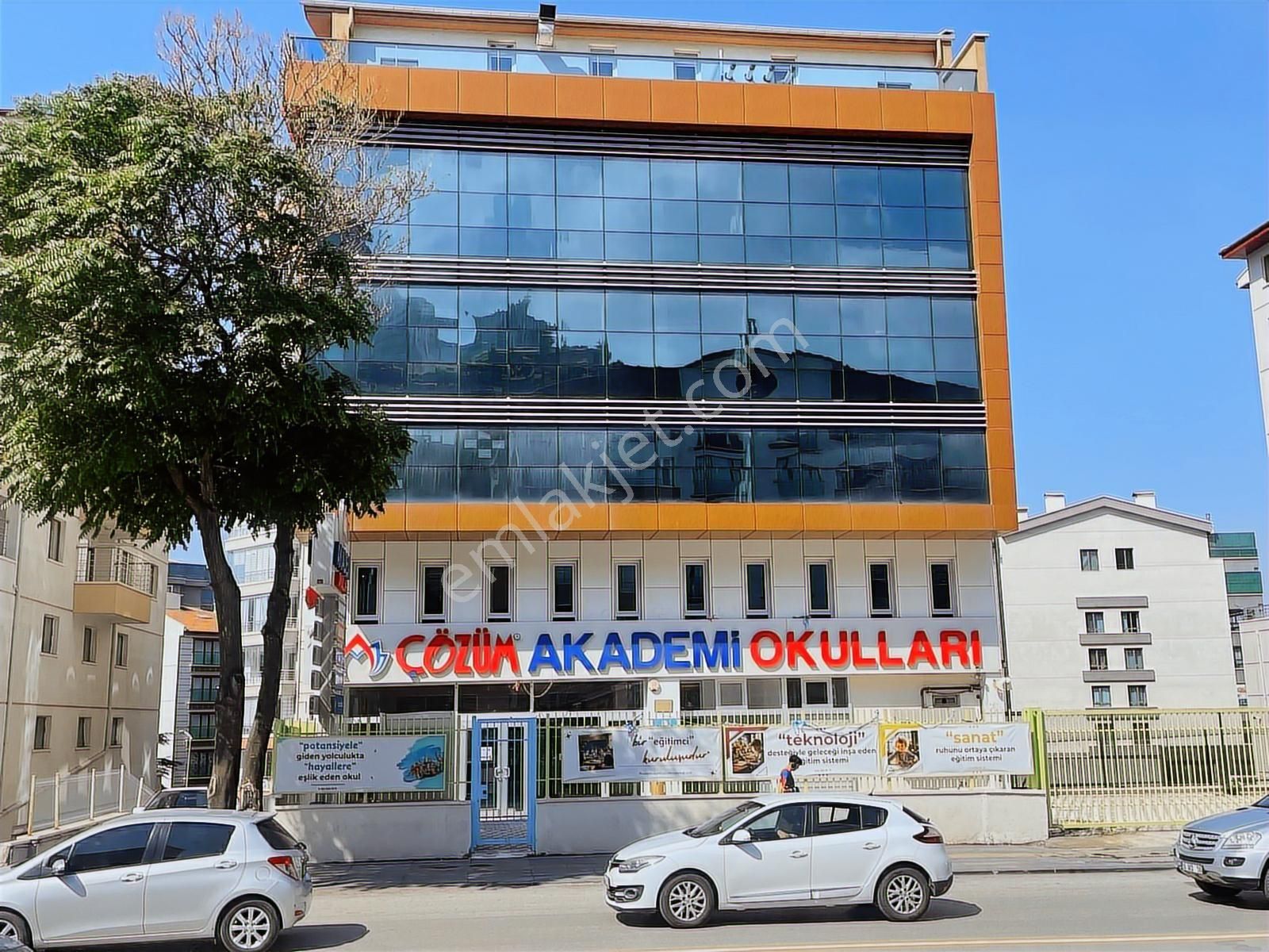 İvedik Caddesi Üzerinde Kiralık 5 Katlı Yapılı Okul Binası