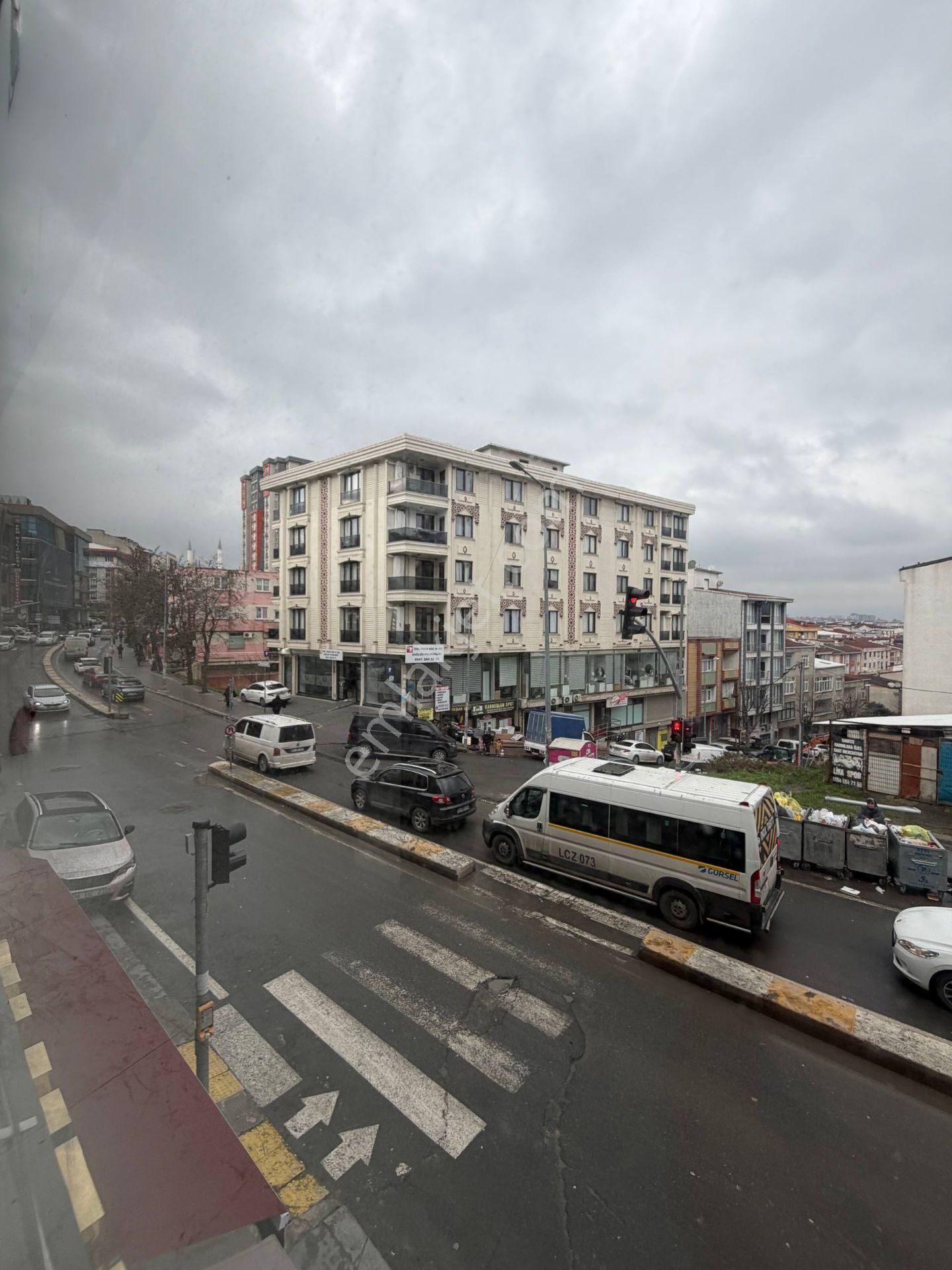 Esenyurt Sultaniye Mahallesi 100 M² Kiralık Sıfır Boş Dükkan İşlek Cadde Üzeri Meydana 5 Dk. Yürüme - Görsel 4