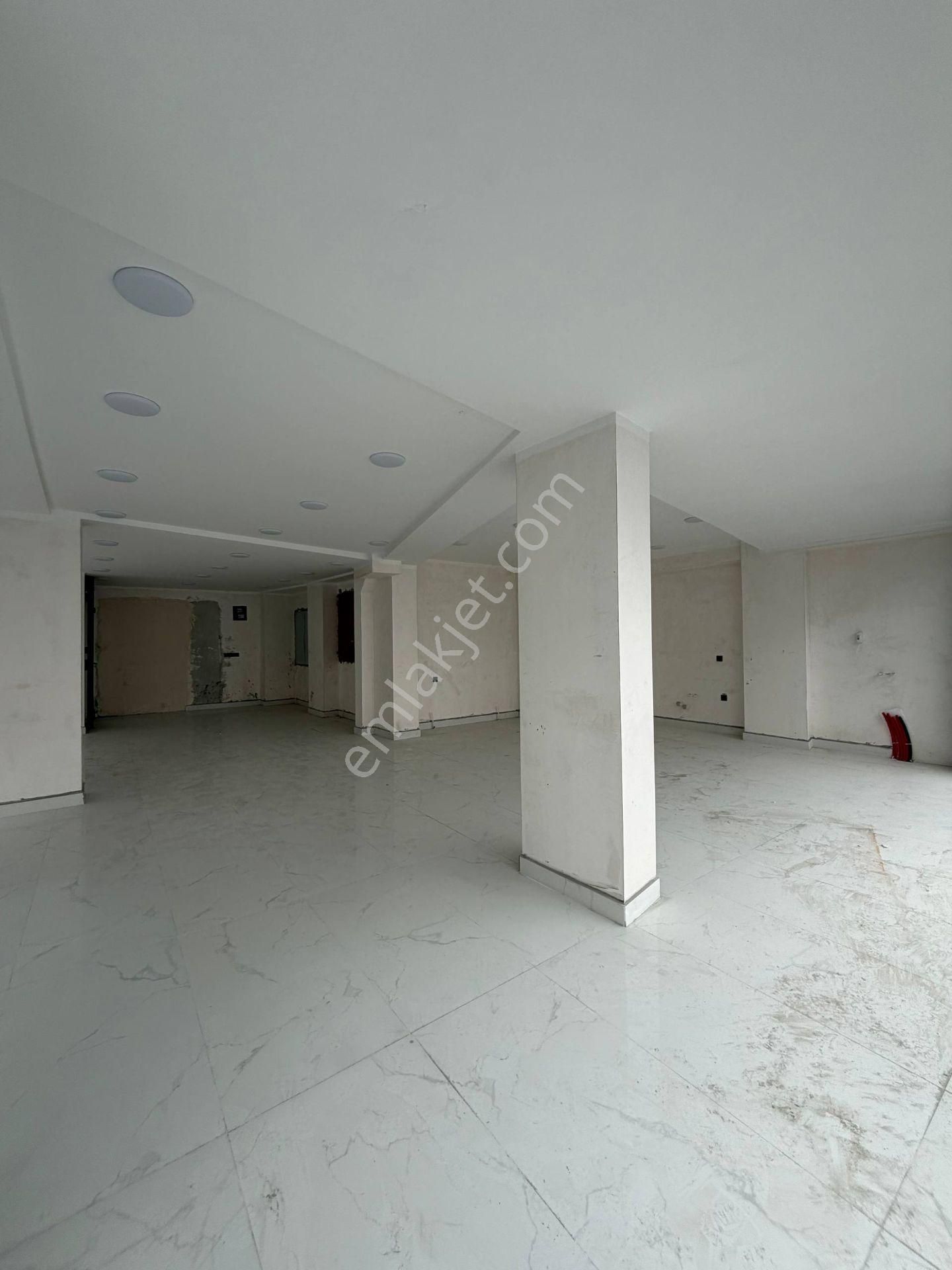 Esenyurt Sultaniye Mahallesi 100 M² Kiralık Sıfır Boş Dükkan İşlek Cadde Üzeri Meydana 5 Dk. Yürüme - Görsel 10