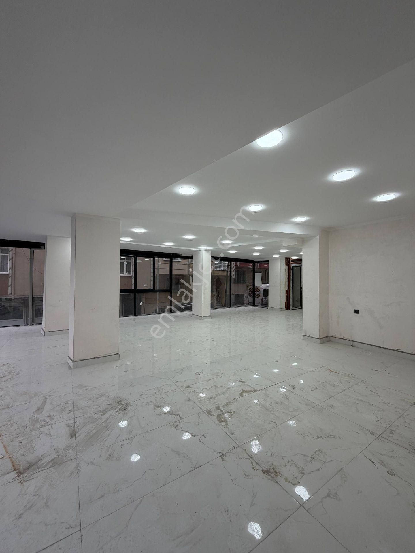 Esenyurt Sultaniye Mahallesi 100 M² Kiralık Sıfır Boş Dükkan İşlek Cadde Üzeri Meydana 5 Dk. Yürüme - Görsel 9