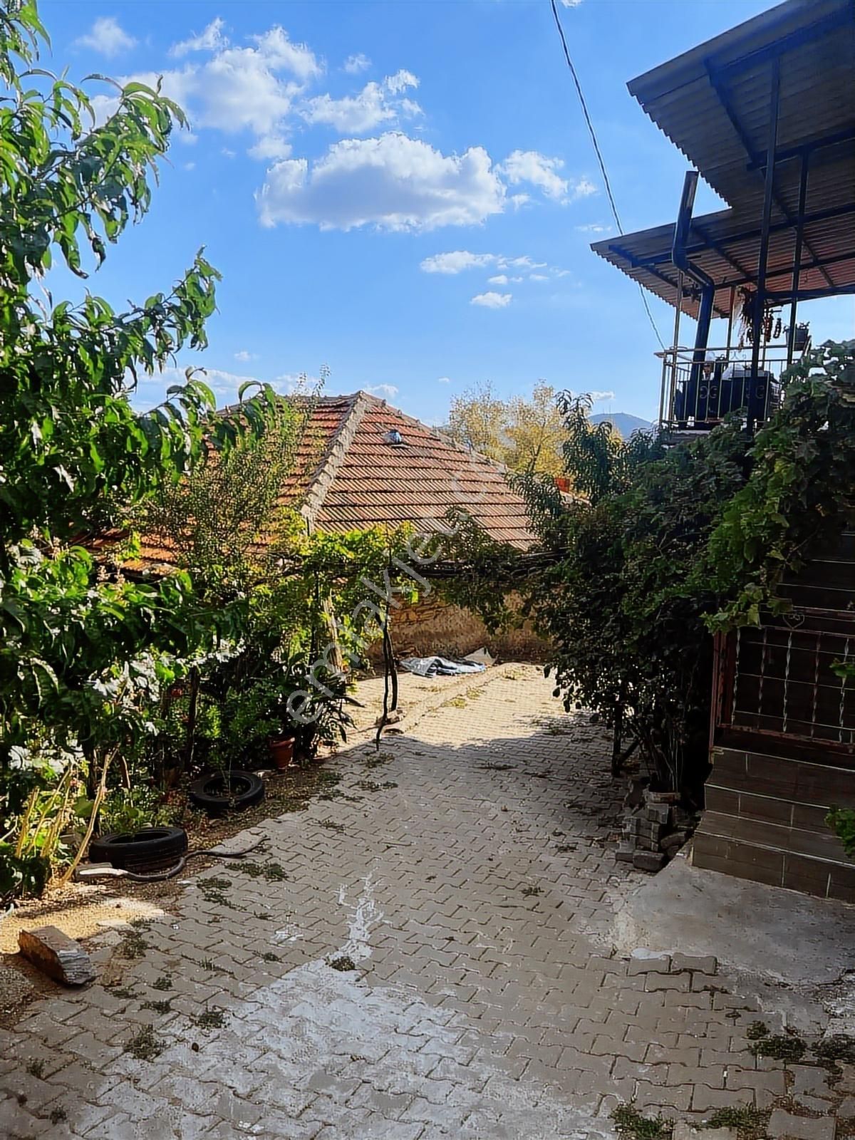 Dağyeniköy 152 M2 Fırsat Yatırımlık Ev Abonelikler Mevcut - Görsel 2