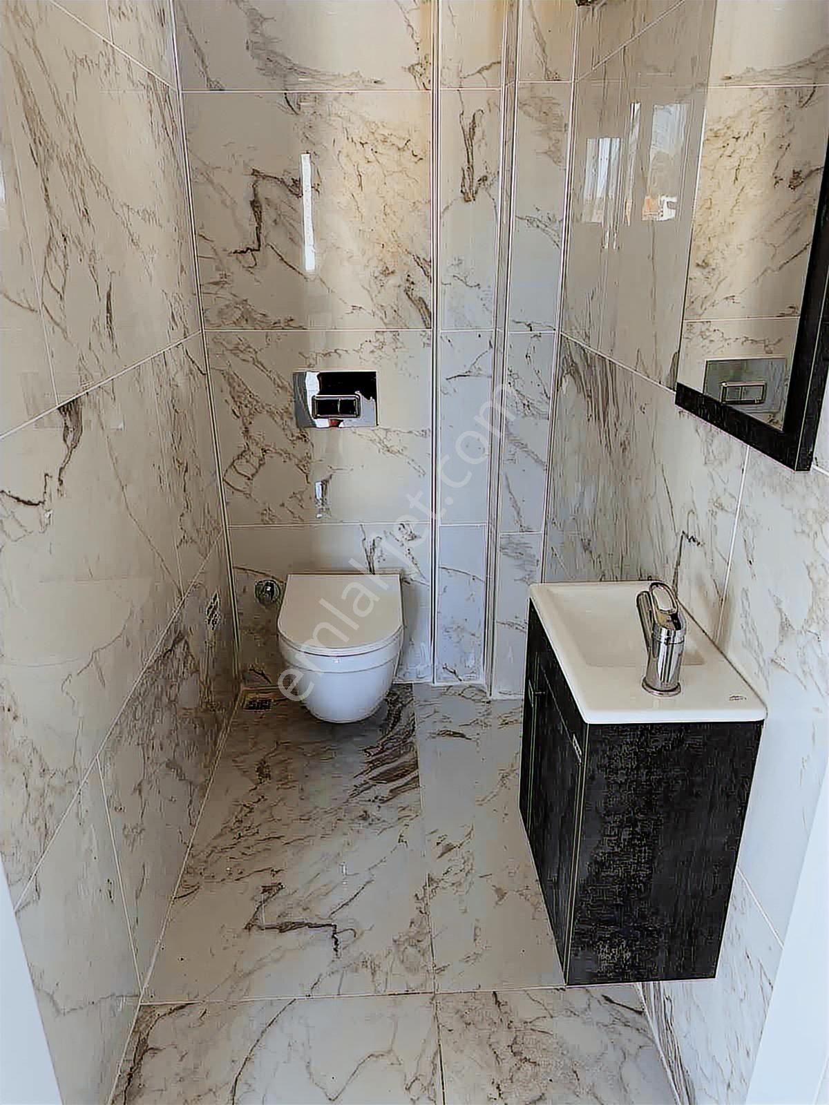 Denize Yakın Satılık 3+1 İskanı Alınmış Köşe Parsel Villa - Görsel 11