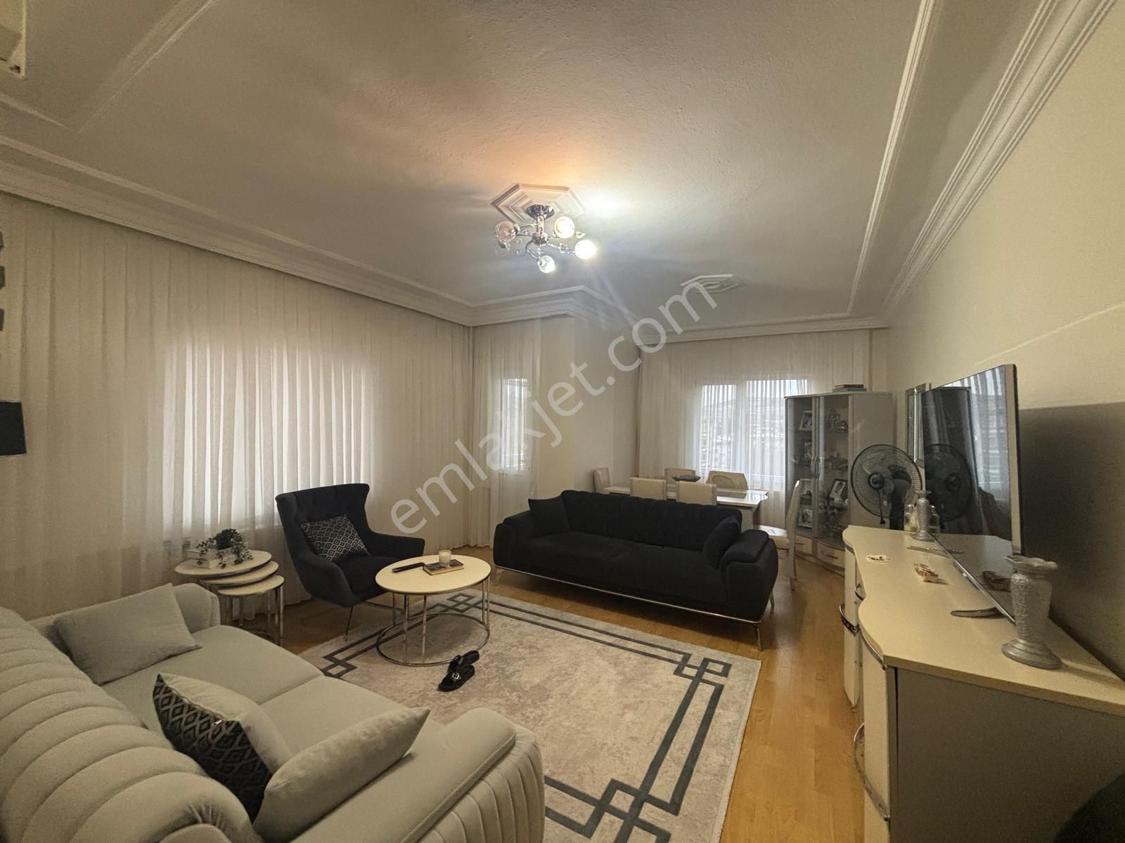 Kartal Uğurmumcu'da Geniş Kullanışlı Satılık 3+1 Daire