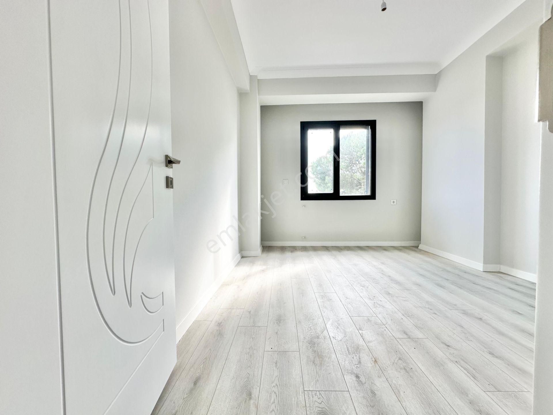 ꧁ay Emlaktan꧂küçükkuyu Mıhlı'da Lüks Butik Sitede Denize 300 M Bahçe Kullanımlı Satılık 2+1 Daire - Görsel 30