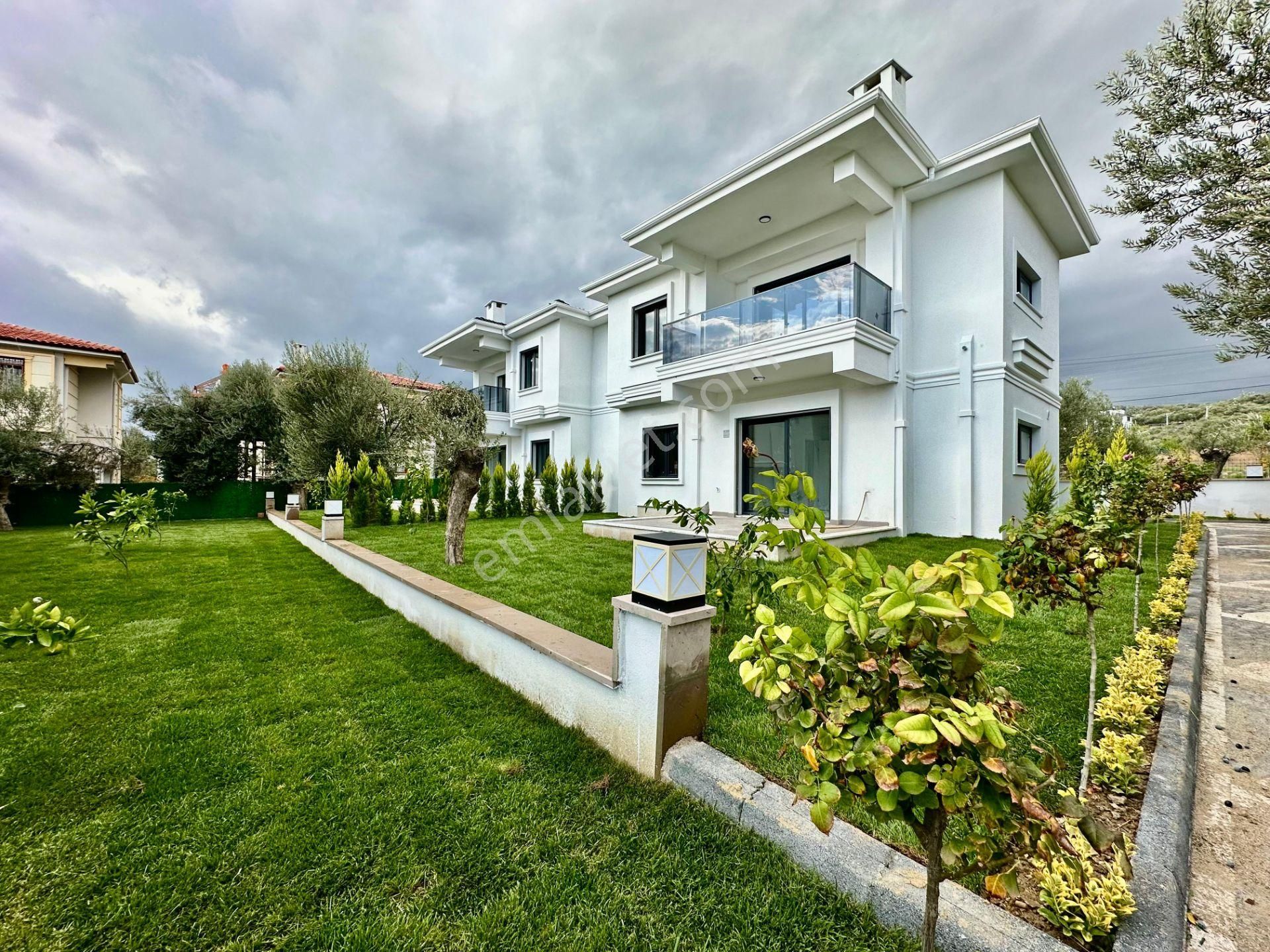 ꧁ay Emlaktan꧂küçükkuyu Mıhlı'da Lüks Butik Sitede Denize 300 M Bahçe Kullanımlı Satılık 2+1 Daire - Görsel 35