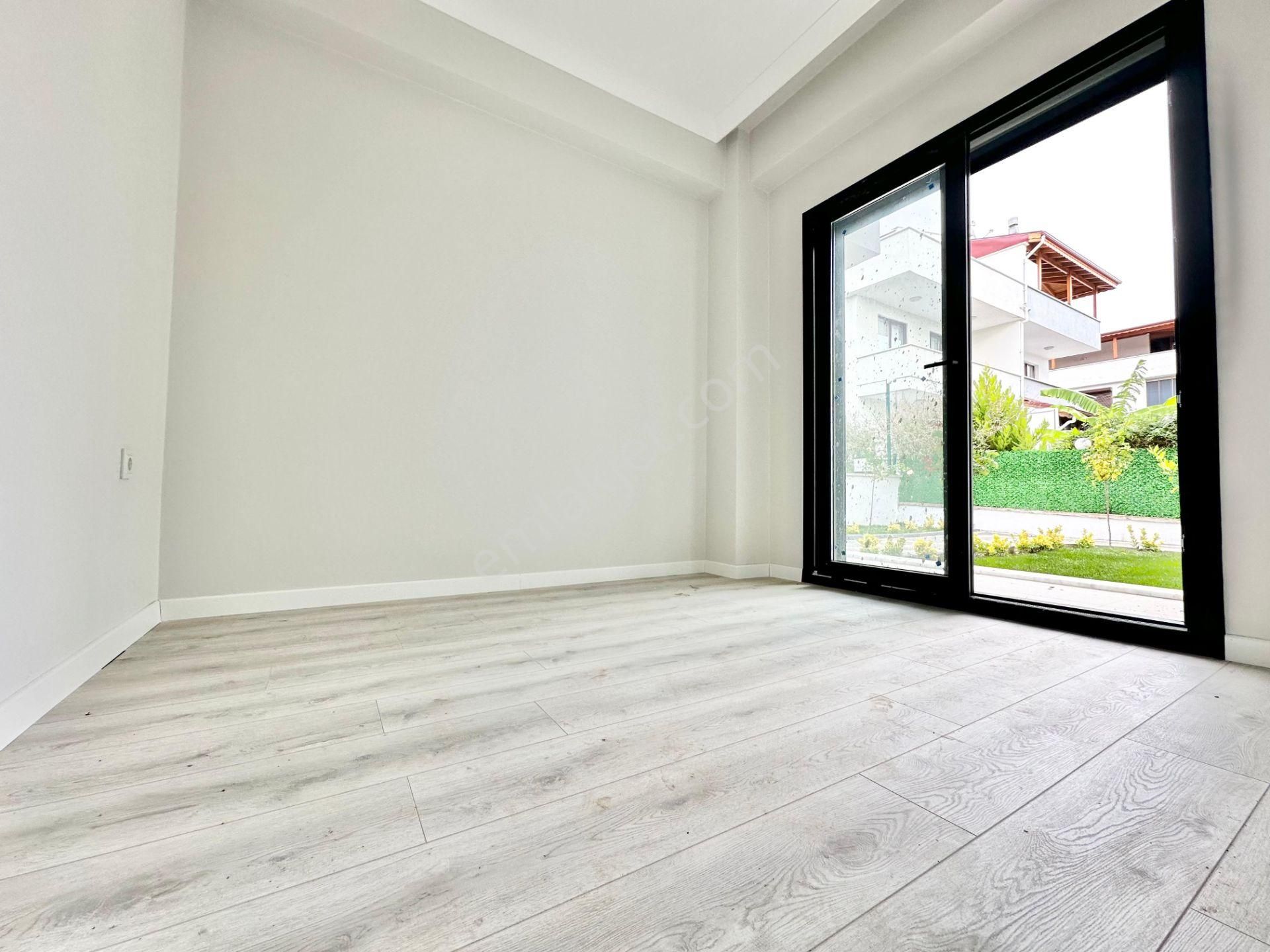 ꧁ay Emlaktan꧂küçükkuyu Mıhlı'da Lüks Butik Sitede Denize 300 M Bahçe Kullanımlı Satılık 2+1 Daire - Görsel 18