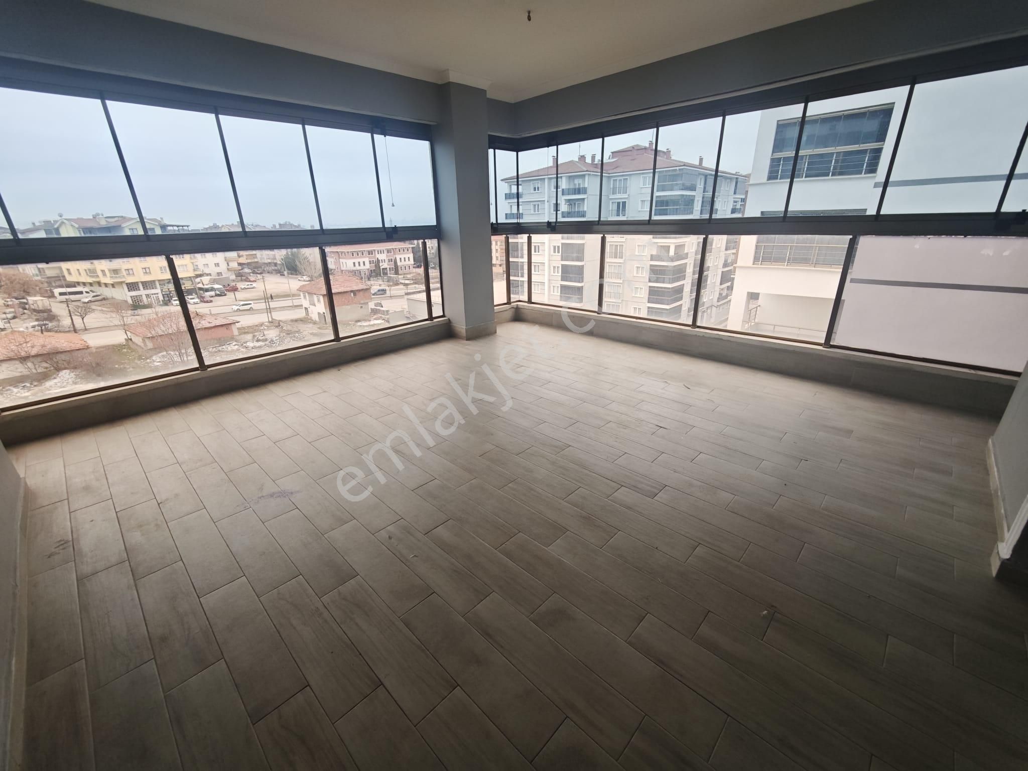 Lider Emlak'tan Başpınar'da Cadde Üzeri 3+1 Satılık Daire - Görsel 8