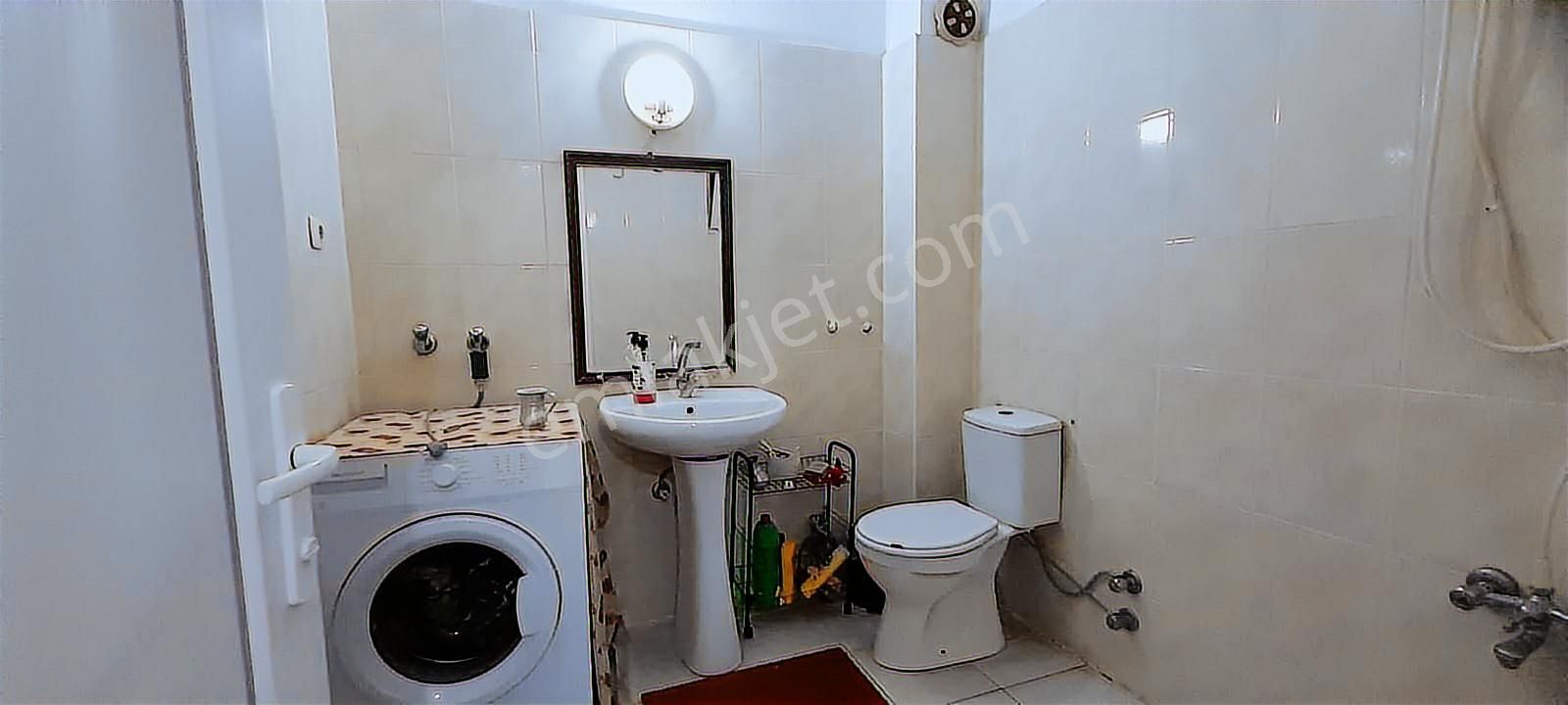 Cumhuriyet Mahallesinde Satılık 3 Katlı Mustakil Ev - Görsel 5