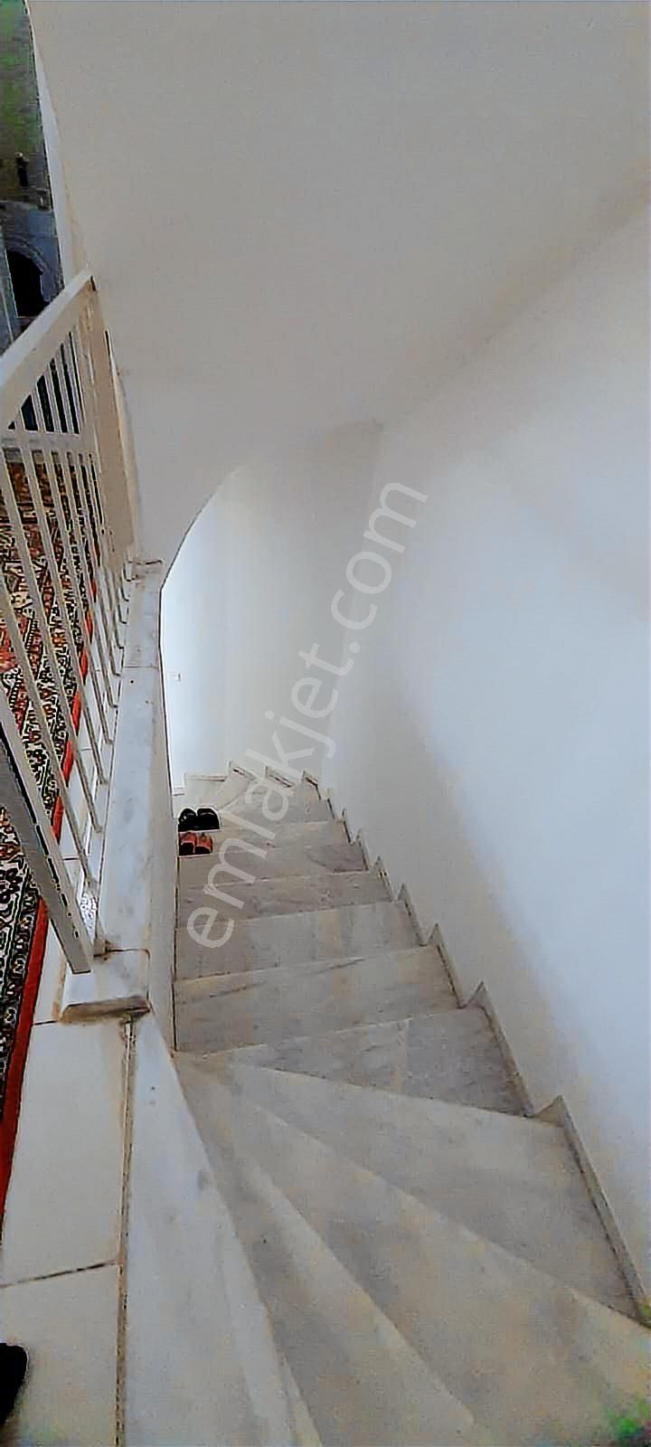 Cumhuriyet Mahallesinde Satılık 3 Katlı Mustakil Ev - Görsel 19