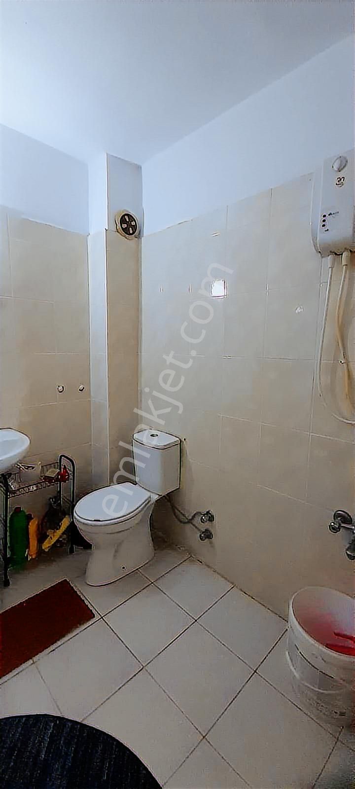 Cumhuriyet Mahallesinde Satılık 3 Katlı Mustakil Ev - Görsel 32