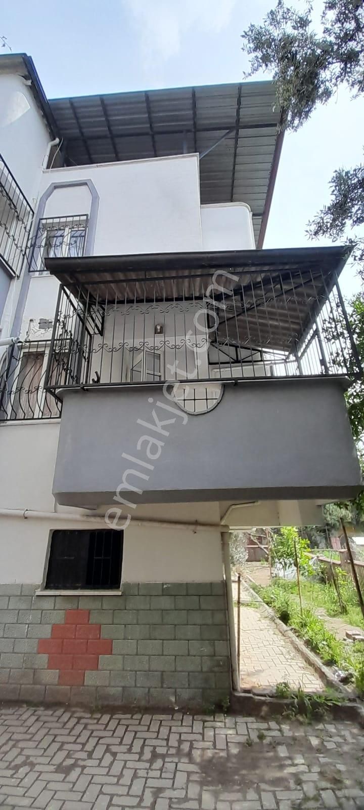 Cumhuriyet Mahallesinde Satılık 3 Katlı Mustakil Ev - Görsel 30